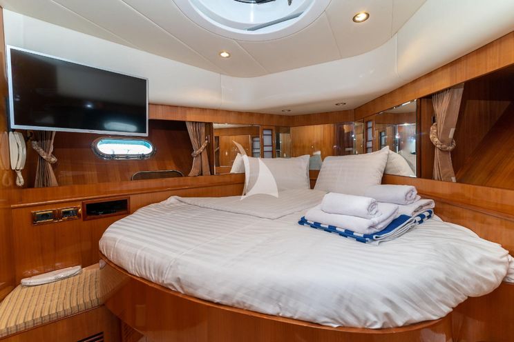 Charter Yacht Happy 3 - Yaretti 72 - 3 Cabins - Split - Hvar - Dubrovnik