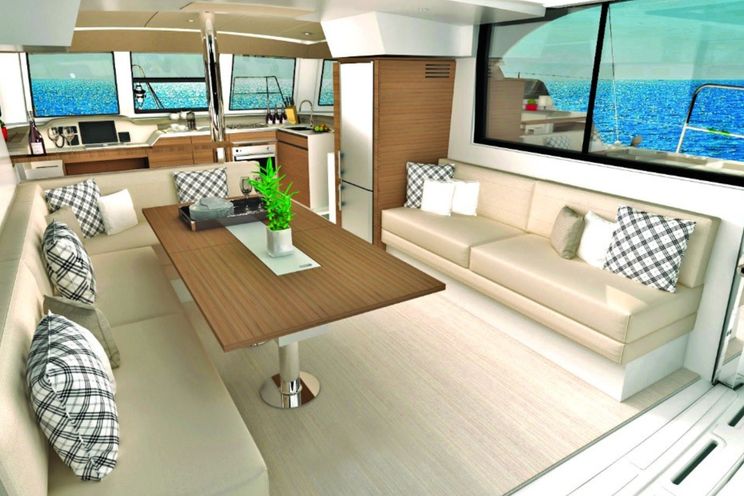 Charter Yacht Bali Catspace - 4 Cabins - Nassau - Exuams - Bahamas