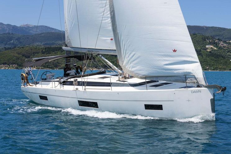 Charter Yacht Bavaria Cruiser 45 - 4 Cabins - Lefkas