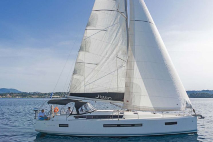 Charter Yacht Sun Odyssey 490 - 4 + 1 Cabin - Lefkas