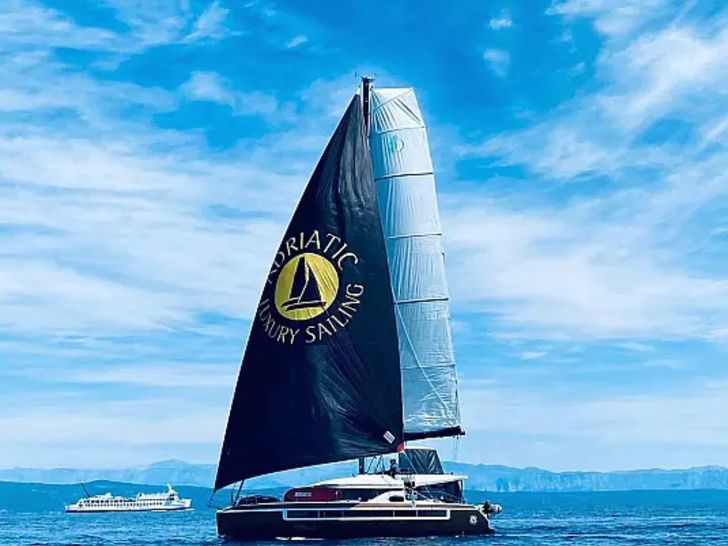 LAGOON 50 - main profile LAGOON 50 - main profile