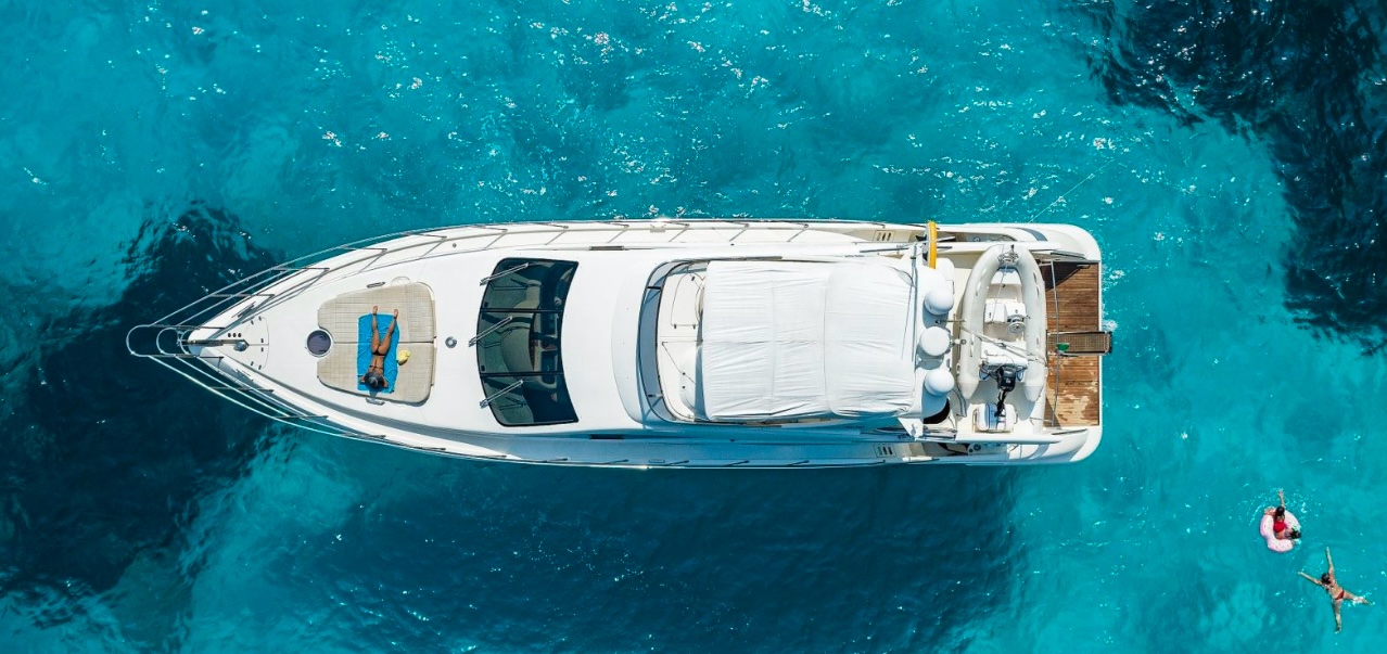 Charter Yacht Azimut 62 Fly - North Sardinia Day Charter Yacht - Poltu Quatu - Porto Cervo - Olbia - Portisco - Sardinia