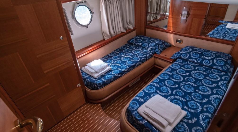 Charter Yacht Azimut 62 Fly - North Sardinia Day Charter Yacht - Poltu Quatu - Porto Cervo - Olbia - Portisco - Sardinia