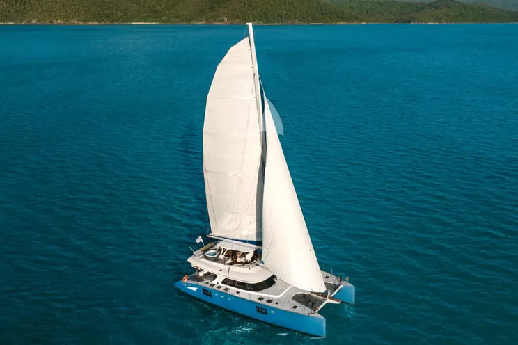 Charter Yacht S/Y FENG - Sunreef 70 - 4 Cabins - Sydney - Whitsunday Islands - Great Barrier Reef - Australia