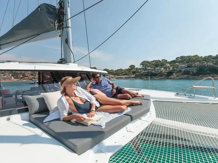 Isla 40-foredeck Isla 40-foredeck