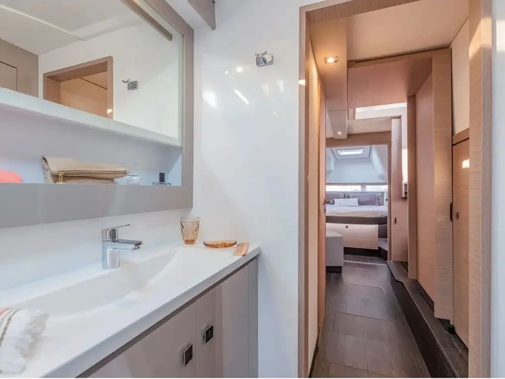 Isla 40-head Isla 40-head