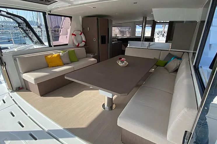 Charter Yacht Bali 4.8 - 5 Cabins - Sicily - Capo d`Orlando