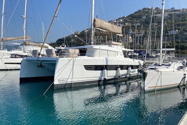 Charter Yacht Bali 4.8 - 5 Cabins - Sicily - Capo d`Orlando
