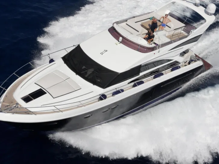 Princess 64 Fly Blue - cruising Princess 64 Fly Blue - cruising