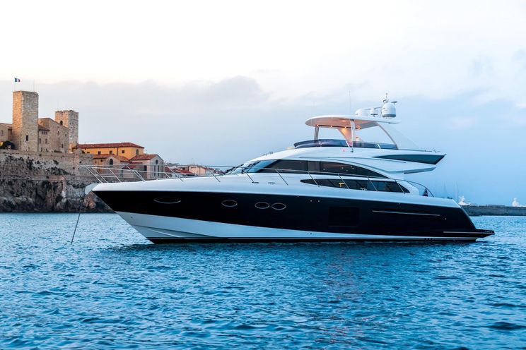 Charter Yacht Princess 64 Fly Blue - French Riviera Day Charter Yacht - Beaulieu - Nice - Cannes - St Tropez - Antibes