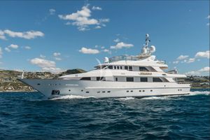 DESAMIS - Benetti 40m - 5 Cabin - French Riviera - Greece - Croatia - Slovenia - Venice DESAMIS - Benetti 40m - 5 Cabin - French Riviera - Greece - Croatia - Slovenia - Venice