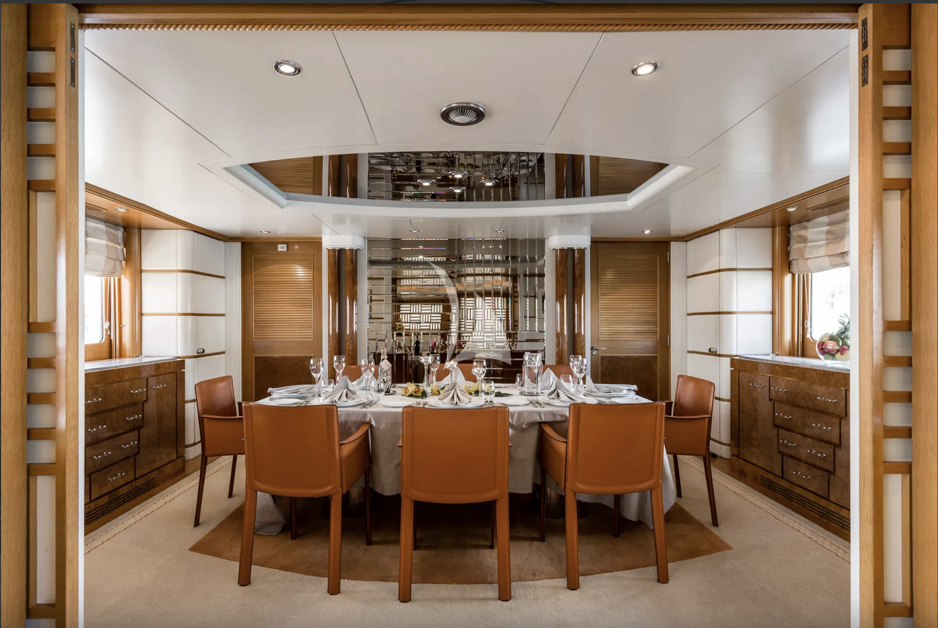 Charter Yacht DESAMIS - Benetti 40m - 5 Cabin - French Riviera - Greece - Croatia - Slovenia - Venice