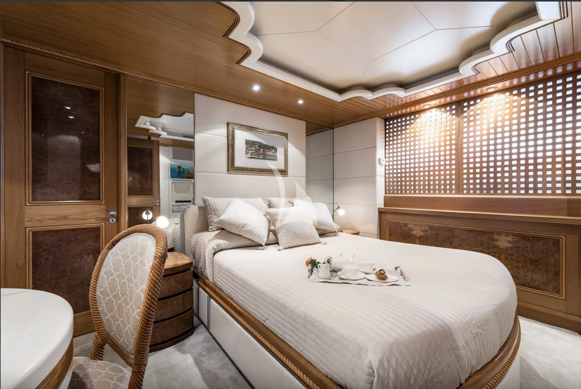 Charter Yacht DESAMIS - Benetti 40m - 5 Cabin - French Riviera - Greece - Croatia - Slovenia - Venice