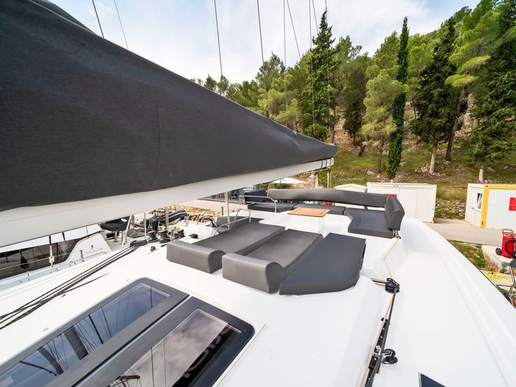 FIRST LIFE Fountaine Pajot Tanna 47 - flybridge FIRST LIFE Fountaine Pajot Tanna 47 - flybridge