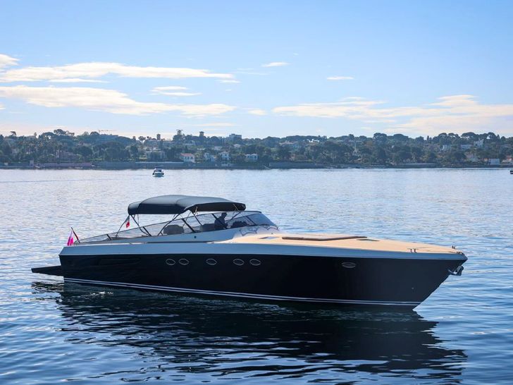 Itama 55 - anchored profile Itama 55 - anchored profile