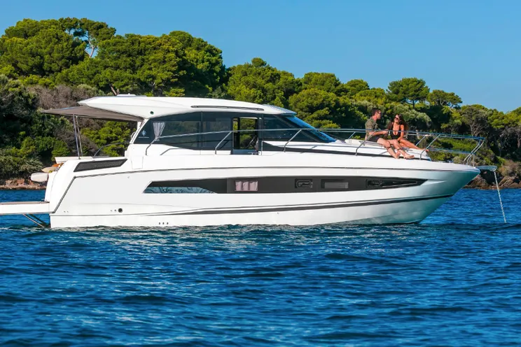 Charter Yacht Jeanneau 37 NC - French Riviera Day Charter Yacht - Juan les Pins - Antibes - Cannes - Nice - St Tropez