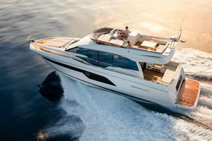 Prestige 520 Fly - French Riviera Day Charter - St Laurent du Var - St Tropez - Nice - Antibes Prestige 520 Fly - French Riviera Day Charter - St Laurent du Var - St Tropez - Nice - Antibes