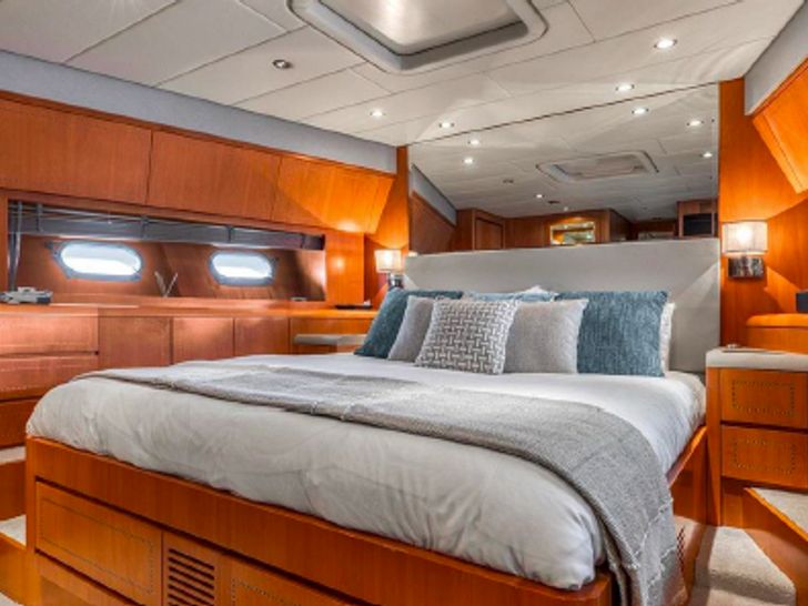 Leopard 24m - cabin Leopard 24m - cabin