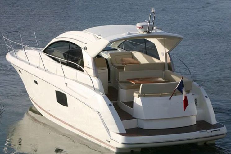 Charter Yacht Prestige 390S - French Riviera Day Charter Yacht - Juan les Pins - Antibes - Cannes - Nice - St Tropez