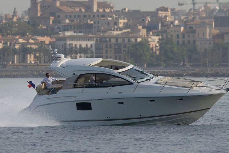 Charter Yacht Prestige 390S - French Riviera Day Charter Yacht - Juan les Pins - Antibes - Cannes - Nice - St Tropez