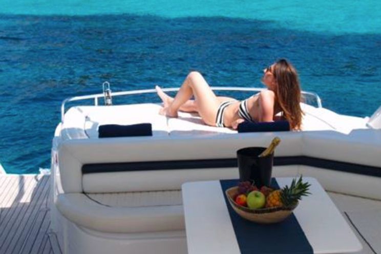 Charter Yacht Sunseeker Camargue 50 - French Riviera Day Charter - Cannes - Antibes - Nice - St Tropez