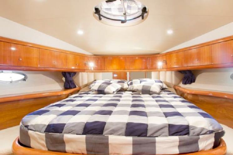 Charter Yacht Sunseeker Camargue 50 - French Riviera Day Charter - Cannes - Antibes - Nice - St Tropez