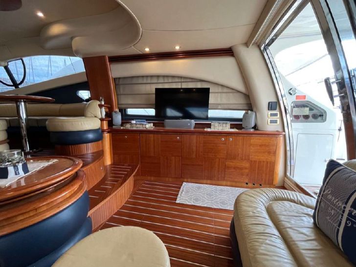 Azimut 55 Fly - aft Azimut 55 Fly - aft