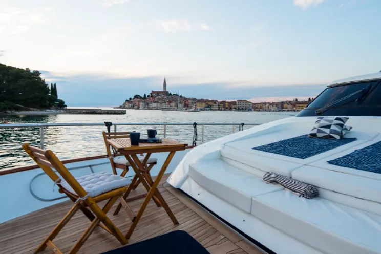 Charter Yacht San Lorenzo 72 - French Riviera Day Charter Yacht - Golfe Juan - Cannes - St Tropez - Nice - Antibes