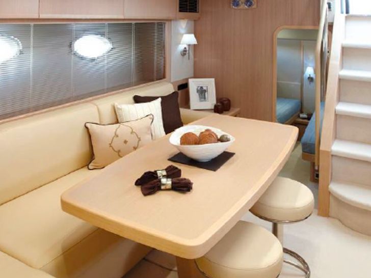 Princess V56 - saloon seating and dining area Princess V56 - saloon seating and dining area