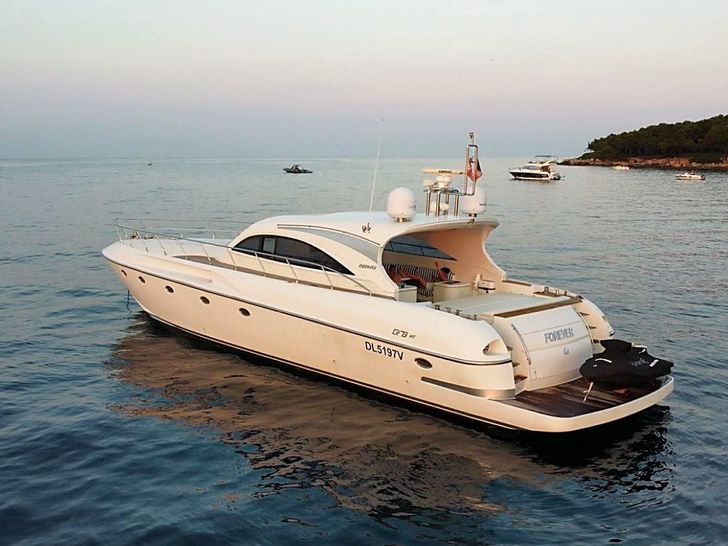 Rizzardi 73 - anchored aft shot Rizzardi 73 - anchored aft shot