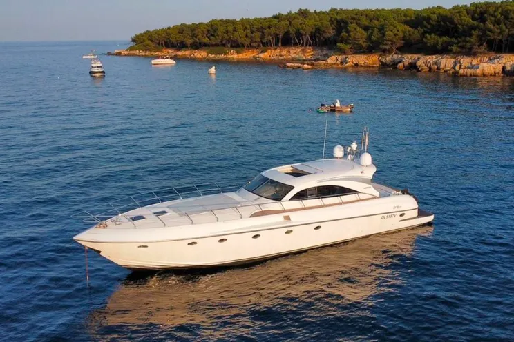 Charter Yacht Rizzardi 73 - French Riviera Day Charter Yacht - Golfe Juan - Cannes - Antibes - St Tropez - Nice