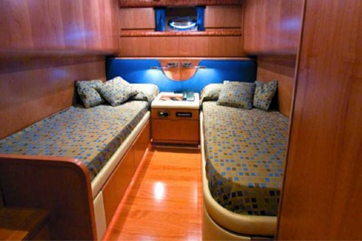 Charter Yacht Rizzardi 73 - French Riviera Day Charter Yacht - Golfe Juan - Cannes - Antibes - St Tropez - Nice