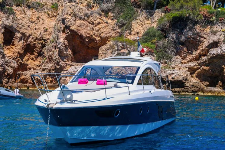 Charter Yacht Gran Turismo 38 - French Riviera Day Charter Yacht - Juan Les Pins - Cannes - St Tropez - Nice - Antibes