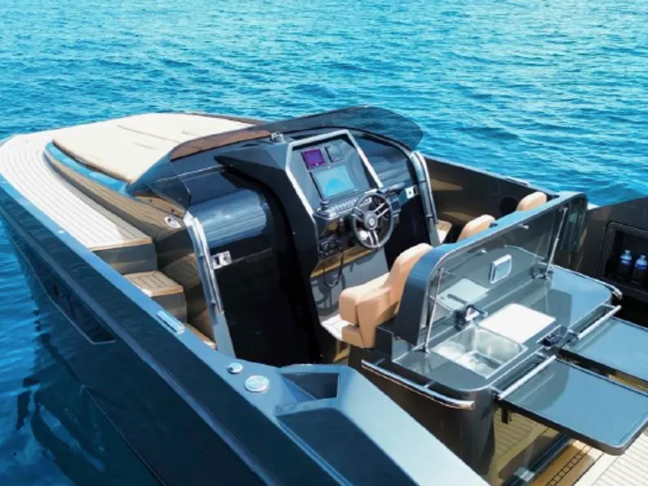 KALYPSO III Aurea 30 - cockpit KALYPSO III Aurea 30 - cockpit