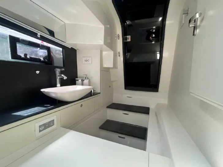 KALYPSO III Aurea 30 - bathroom KALYPSO III Aurea 30 - bathroom