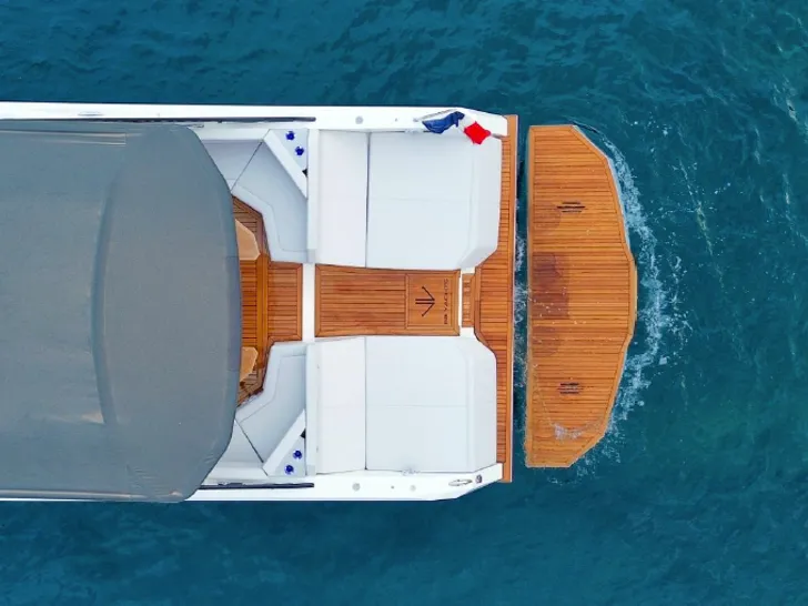 BENMA BB 44 - top aft shot BENMA BB 44 - top aft shot