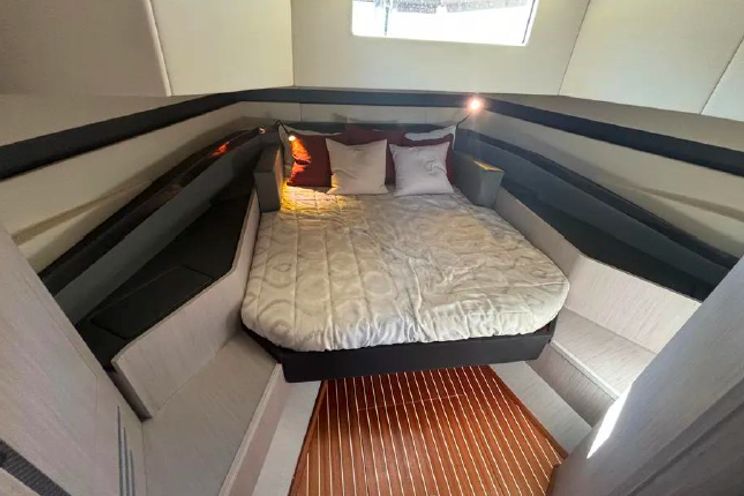 Charter Yacht BENMA - BB 44 - French Riviera Day Charter Yacht - Golfe Juan - Cannes - Nice - Antibes - St Tropez