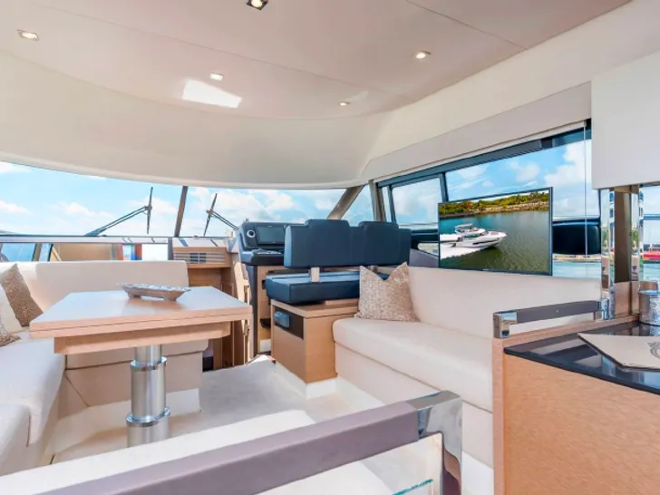 Prestige 460 Fly - saloon Prestige 460 Fly - saloon