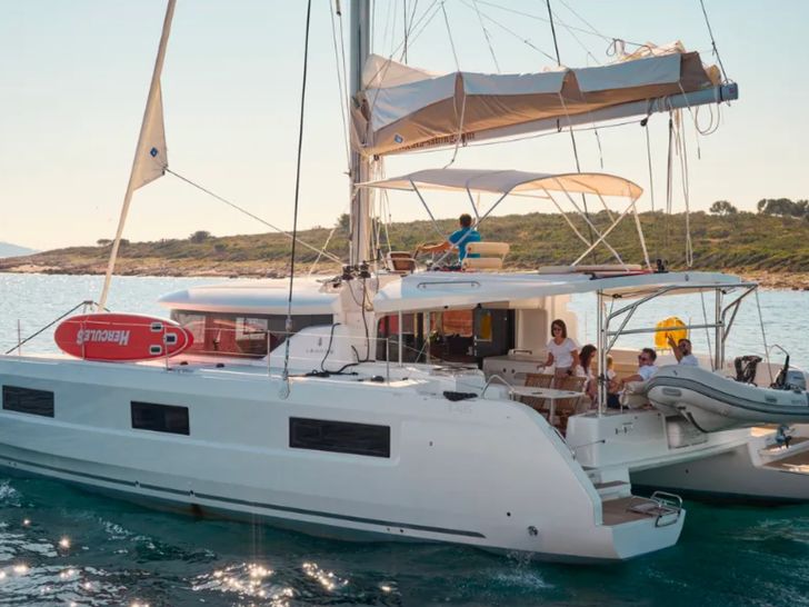 VOYAGE - Lagoon 46 - Bow view VOYAGE - Lagoon 46 - Bow view