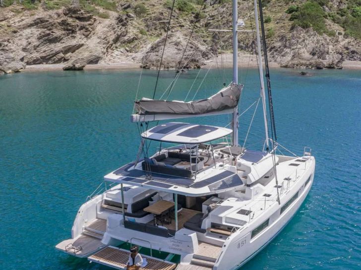 LORAIN Lagoon 51 - Anchored LORAIN Lagoon 51 - Anchored