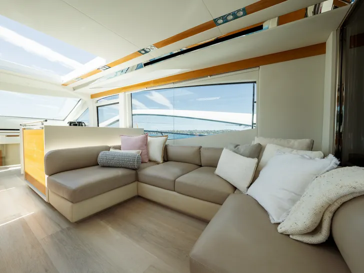 IMPLUSE Numarine 62 Flybridge - lounge IMPLUSE Numarine 62 Flybridge - lounge