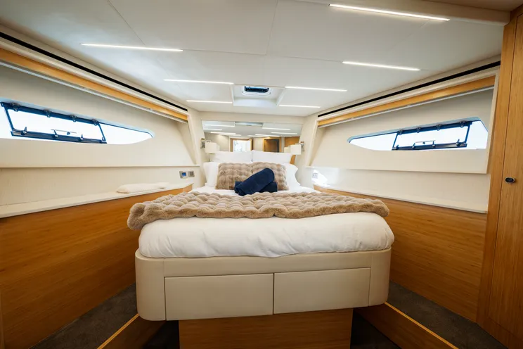 Charter Yacht IMPULSE - Numarine 62 Flybridge - 3 Cabins - Airlie Beach - Whitsunday Islands - Great Barrier Reef - Australia