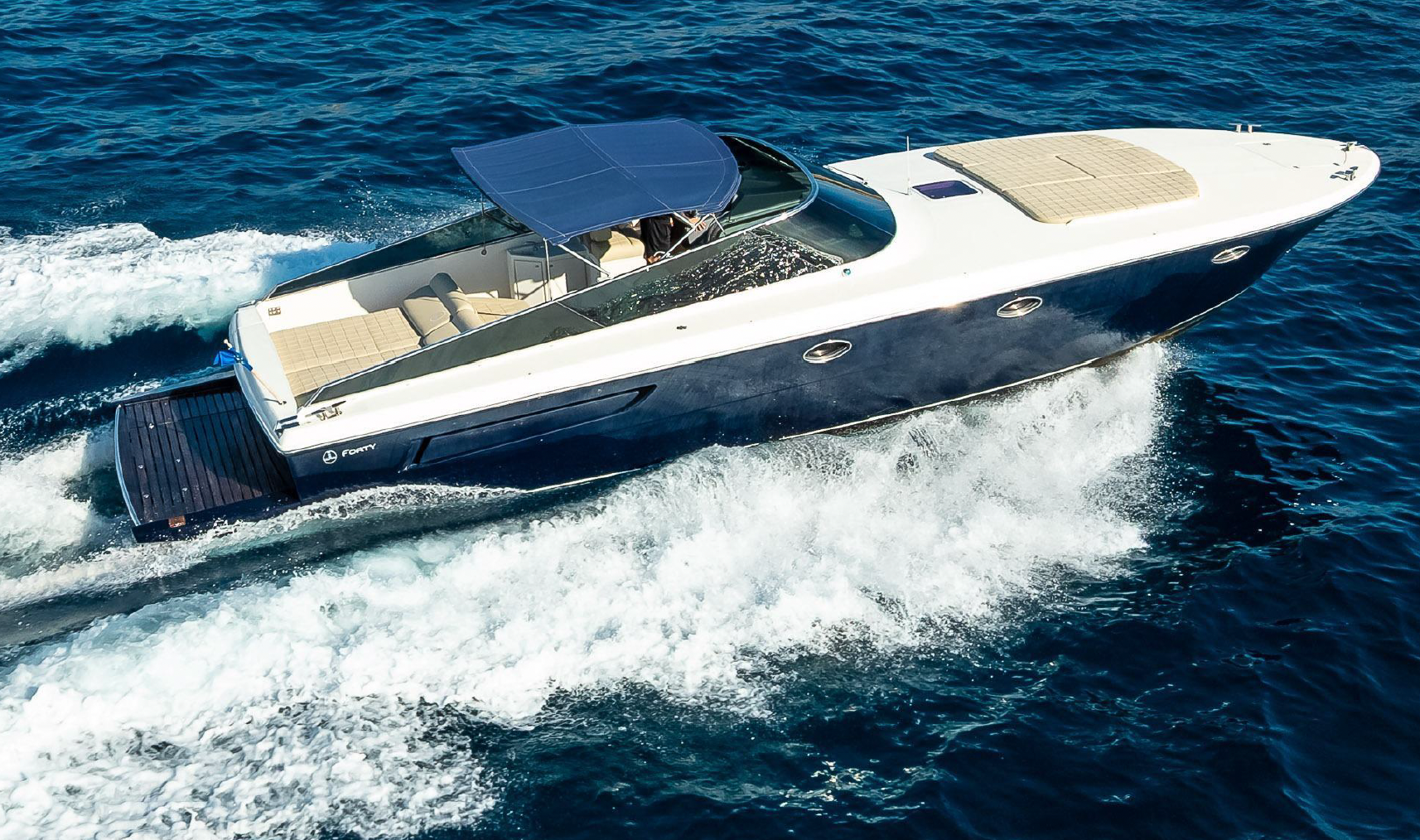 Itama 40 - Cap Ferrat - Cannes - St Tropez - Nice - Monaco - The French Riviera Day Charter Yacht