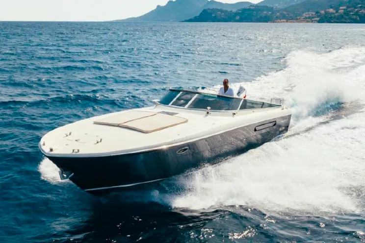 Charter Yacht Itama 40 - Cap Ferrat - Cannes - St Tropez - Nice - Monaco - The French Riviera Day Charter Yacht