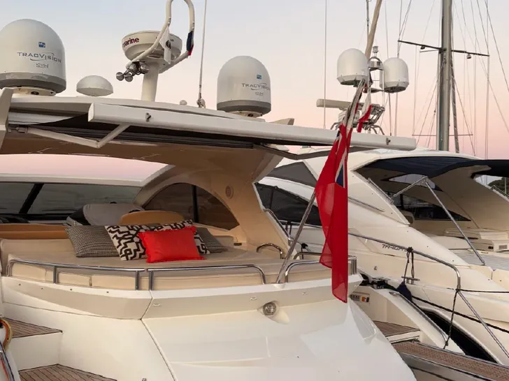 Sunseeker Predator 54 - aft deck Sunseeker Predator 54 - aft deck