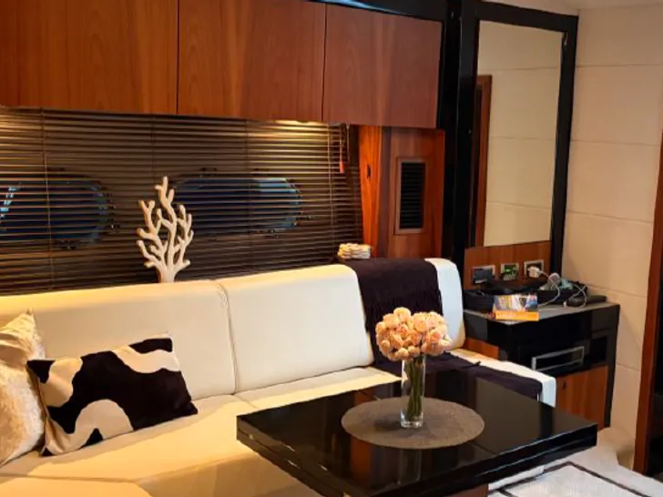 Sunseeker Predator 54 - saloon Sunseeker Predator 54 - saloon