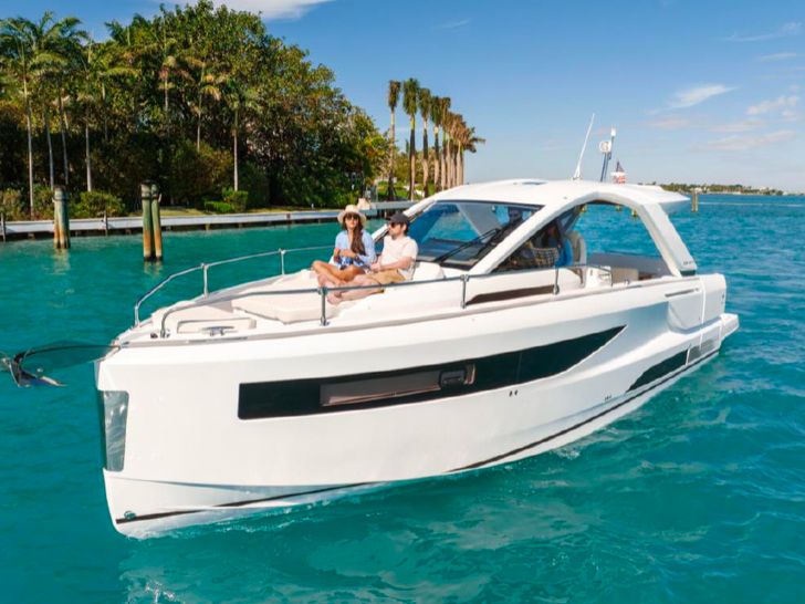 DB 37 Juan les Pins - anchored DB 37 Juan les Pins - anchored