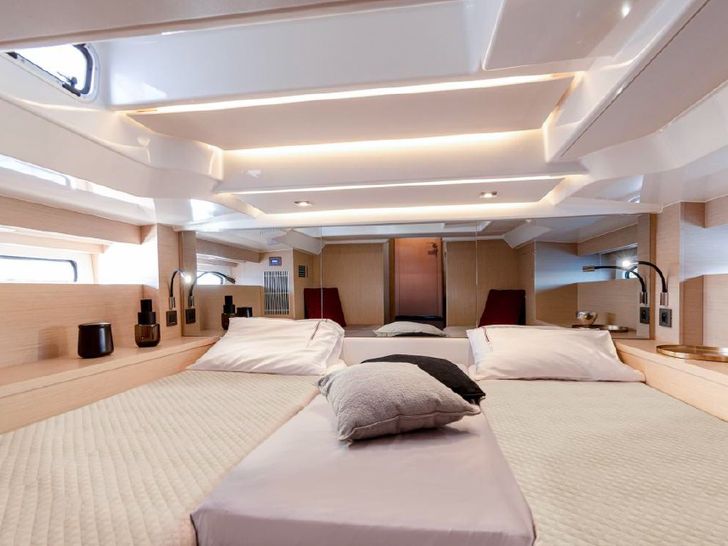 DB 37 Juan les Pins - twin cabin DB 37 Juan les Pins - twin cabin