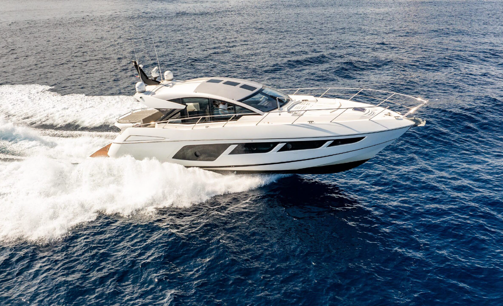Sunseeker Predator 57 - cruising across the French Riviera waterline