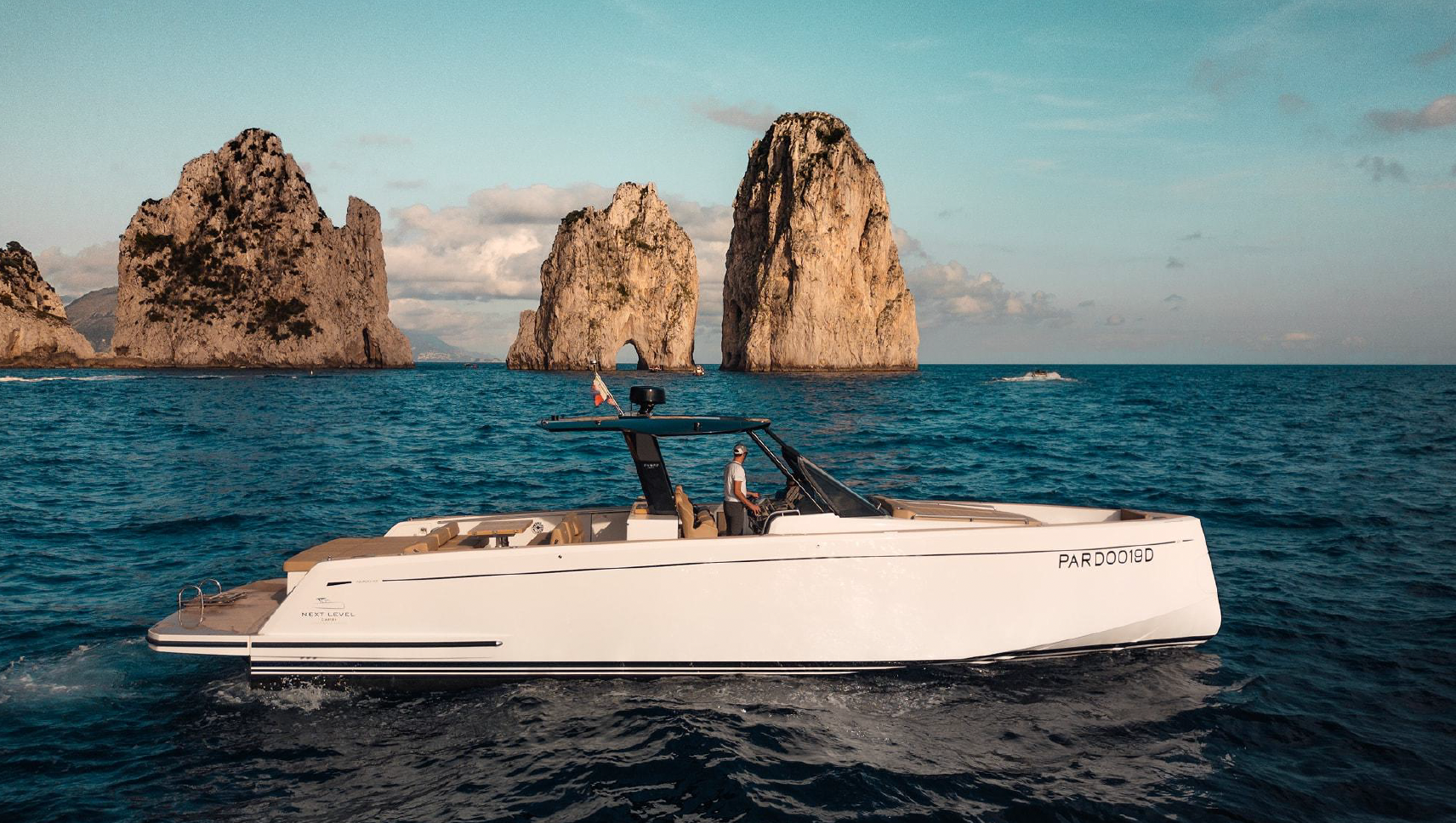 Pardo 43 - side profile